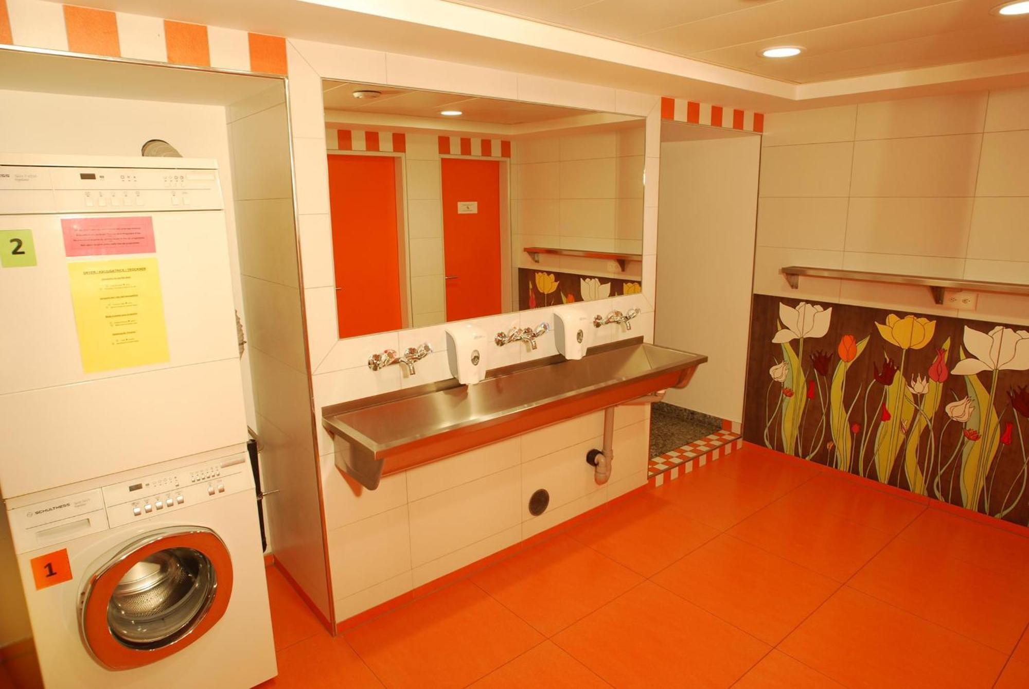 Hotel&Hostel Montarina Лугано Стая снимка