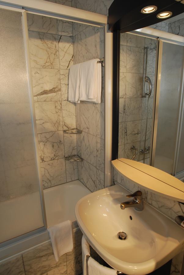 Hotel&Hostel Montarina Лугано Екстериор снимка